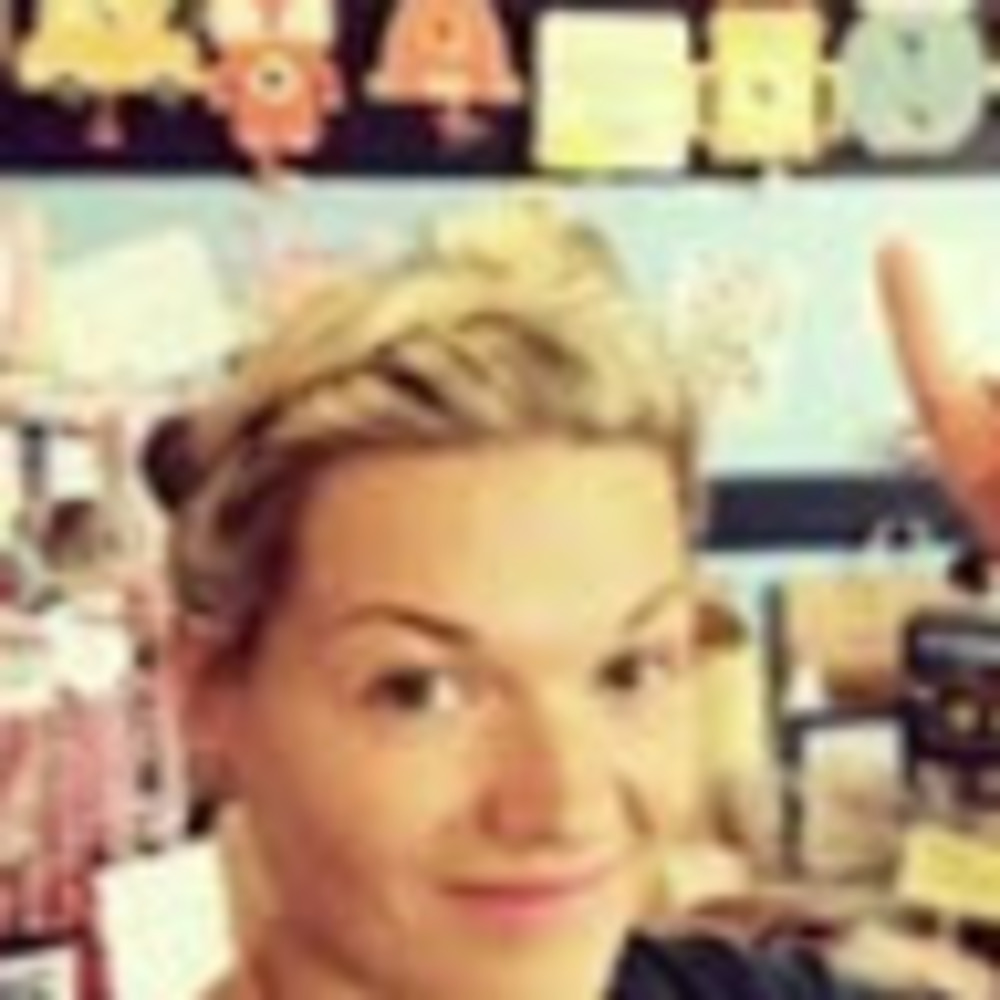 Meet your Posher, Elena